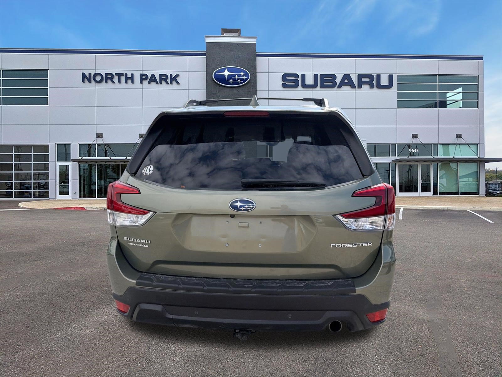 Used 2020 Subaru Forester Limited w/ Popular Package #3 AWD/4WD image 4