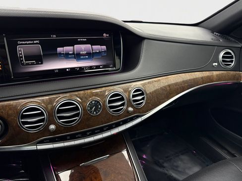Used 2015 Mercedes-Benz S 550 Sedan image 24