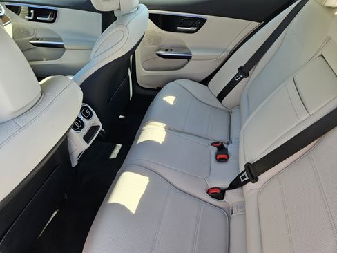 Used 2023 Mercedes-Benz C 300 Sedan image 30