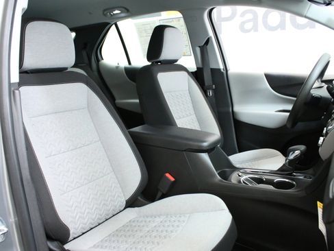 Used 2023 Chevrolet Equinox LS w/ LPO, Floor Liner Package AWD/4WD image 30