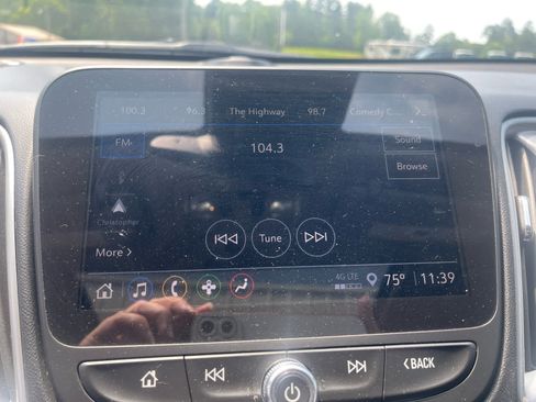 Used 2023 Chevrolet Malibu LT w/ Driver Confidence Package FWD image 16