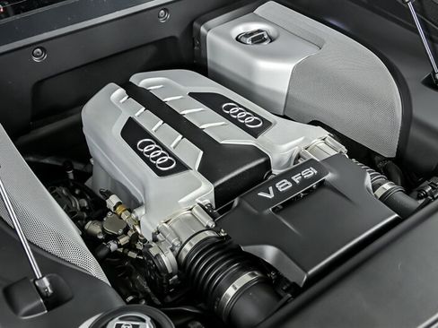 Used 2011 Audi R8 V8 AWD/4WD image 11