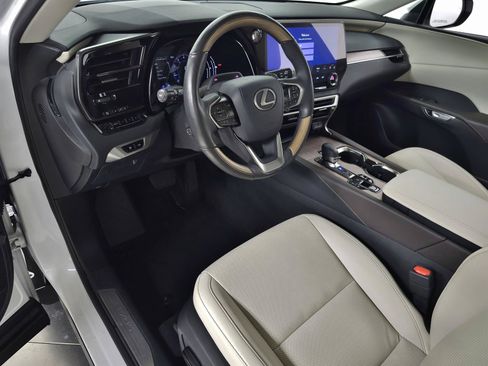 Used 2023 Lexus RX 350 Premium w/ Cold Area Package AWD/4WD image 15