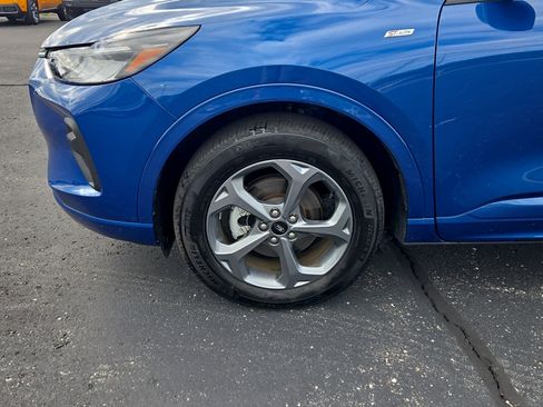 Certified 2023 Ford Escape ST-Line w/ Tech Pack #1 AWD/4WD image 24