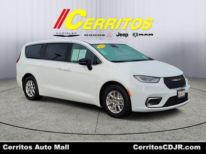 Certified 2024 Chrysler Pacifica Touring-L