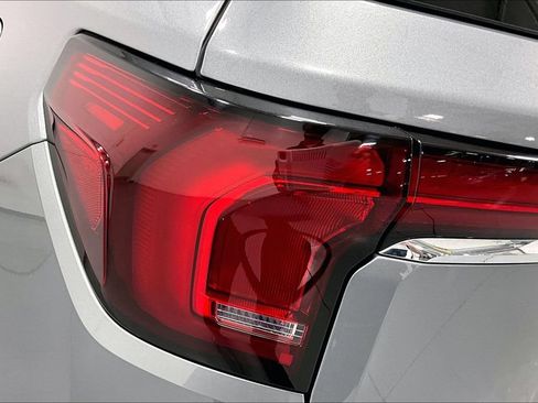 Used 2025 GMC Terrain Elevation FWD image 35