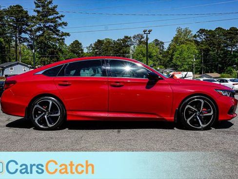 Used 2022 Honda Accord Sport image 9