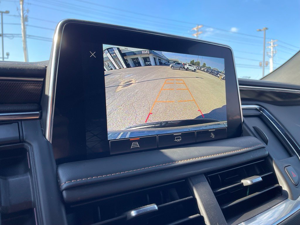 Used 2023 GMC Yukon AT4 w/ LPO, Floor Liner Package AWD/4WD image 17