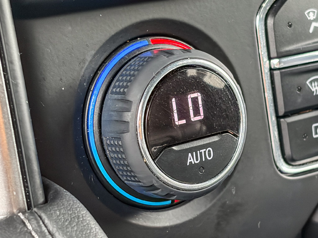 Used 2023 Chevrolet Tahoe LS AWD/4WD image 31