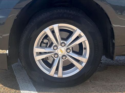 Used 2017 Chevrolet Equinox LS FWD image 7