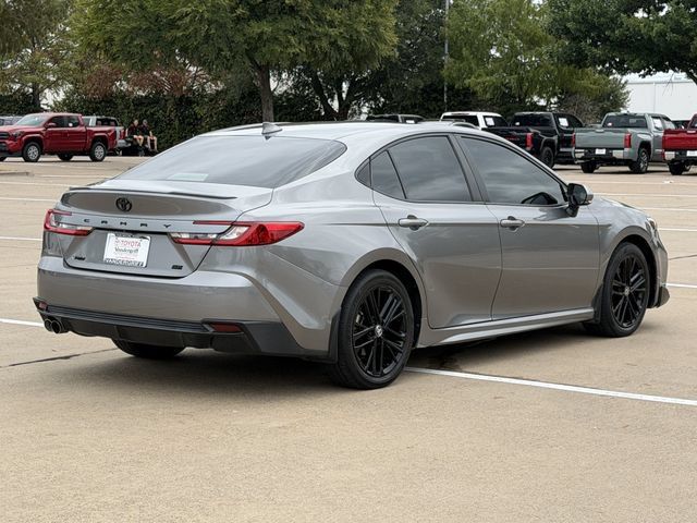 Used 2025 Toyota Camry SE FWD image 4