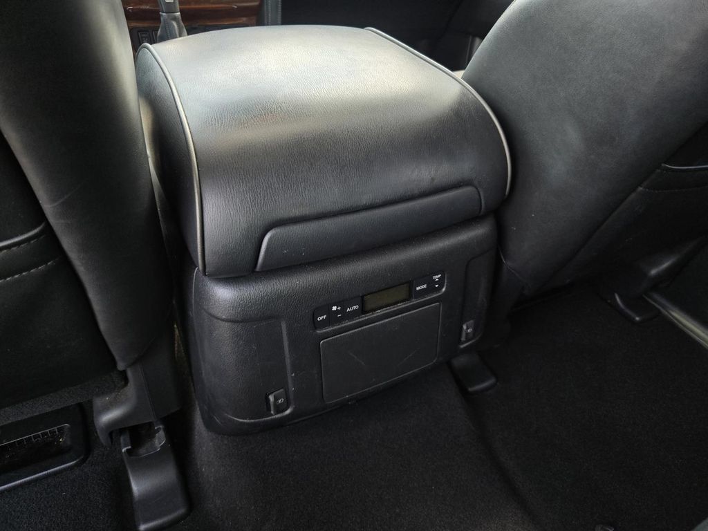 Used 2018 INFINITI QX80 2WD w/ Driver Assistance Package image 16