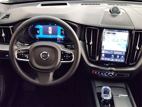 Used 2024 Volvo XC60 T8 Ultimate image 26