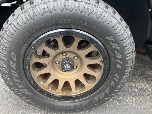 Used 2014 Jeep Wrangler Unlimited Sahara AWD/4WD image 29