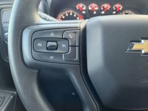 Used 2025 Chevrolet Silverado 1500 Custom image 30