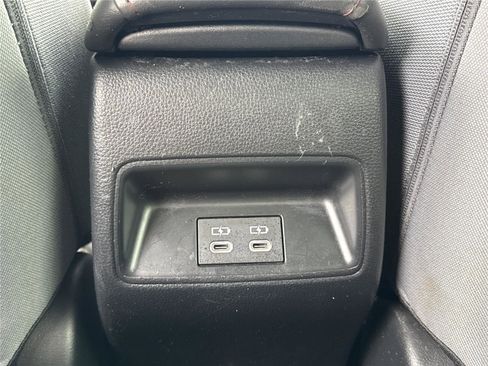 Used 2023 Toyota Corolla SE FWD image 19