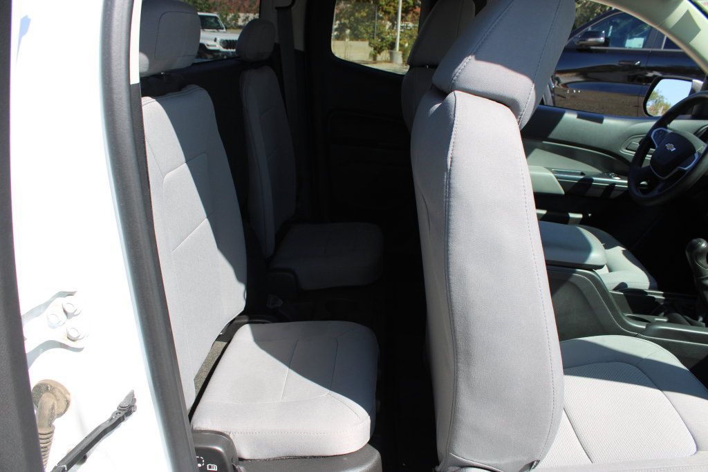 Used 2016 Chevrolet Colorado W/T w/ WT Convenience Package RWD image 11