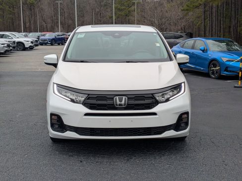 Used 2025 Honda Odyssey Elite image 2