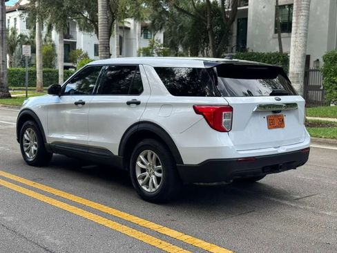 Used 2021 Ford Explorer 4WD w/ Class III Trailer Tow Package image 4