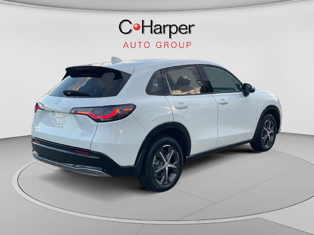 Certified 2024 Honda HR-V EX-L image 3