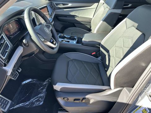 New 2026 Volkswagen Atlas Peak Edition image 21