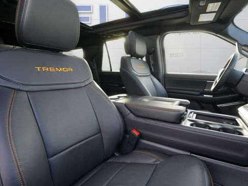 New 2026 Ford Expedition Tremor image 28