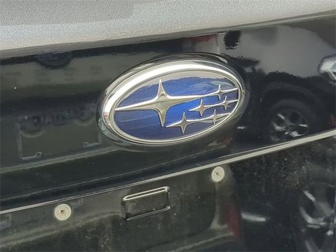 Used 2018 Subaru Outback 2.5i Premium image 11