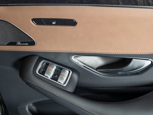 Used 2020 Mercedes-Benz S 560 Sedan image 42