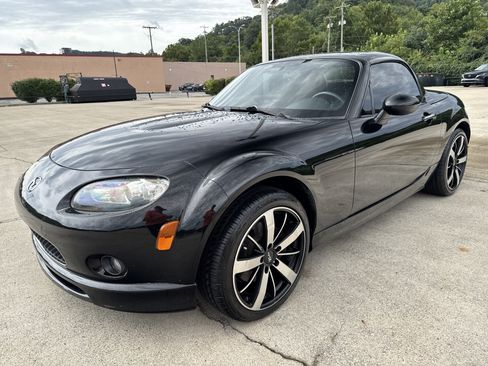 Used 2008 MAZDA MX-5 Miata Grand Touring w/ Premium Pkg RWD image 3