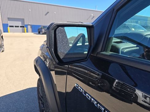 Used 2024 Chevrolet Colorado Trail Boss w/ Advanced Trailering Package AWD/4WD image 7