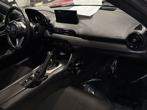Used 2024 MAZDA MX-5 Miata Sport RWD image 11