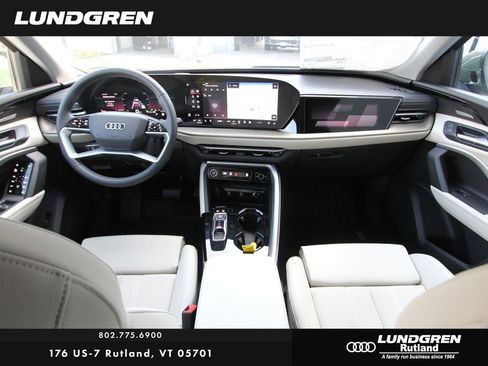 New 2025 Audi Q5 Prestige image 2