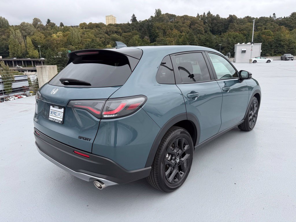 Certified 2025 Honda HR-V Sport image 7