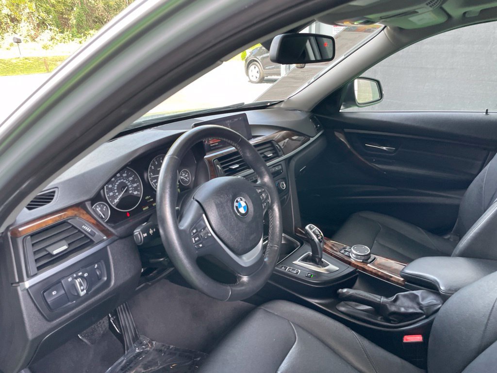 Used 2015 BMW 328i xDrive Wagon AWD/4WD image 34