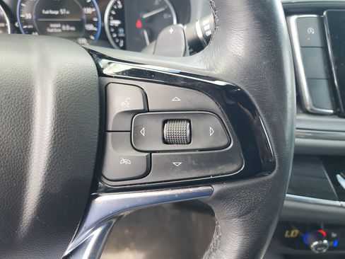 Used 2022 Buick Enclave Premium w/ Experience Buick Package FWD image 21