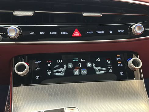 New 2026 Genesis GV70 2.5T Sport Prestige w/ G1 Accessory Package AWD/4WD image 30