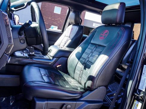 Used 2019 Ford F150 Lariat w/ Equipment Group 502A Luxury AWD/4WD image 6