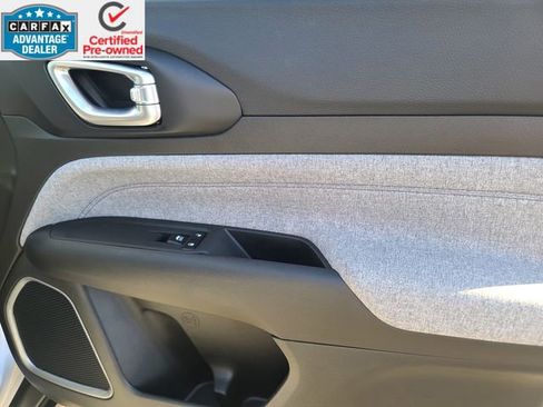 Certified 2024 Jeep Compass Sport image 37