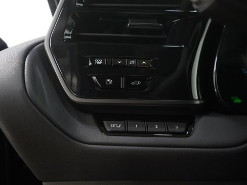 Used 2025 Lexus TX 500h AWD image 27