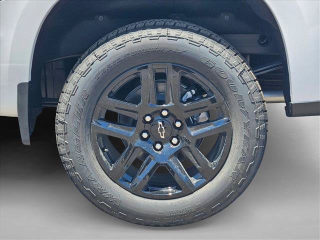 New 2026 Chevrolet Silverado 1500 RST w/ Dark Appearance Package AWD/4WD image 11