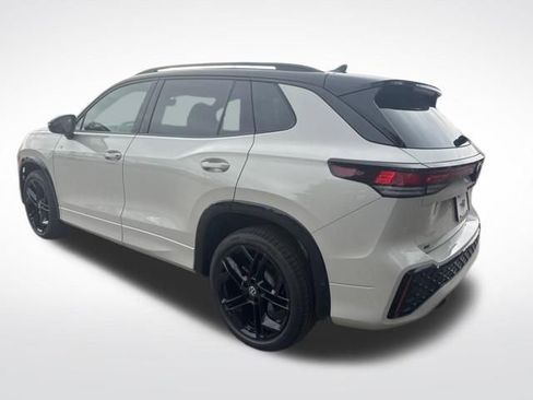 New 2026 Volkswagen Tiguan SE R-Line image 5