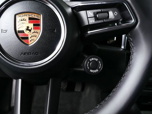 New 2026 Porsche Macan S image 11