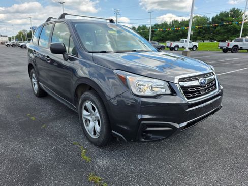 Used 2018 Subaru Forester 2.5i AWD/4WD image 5