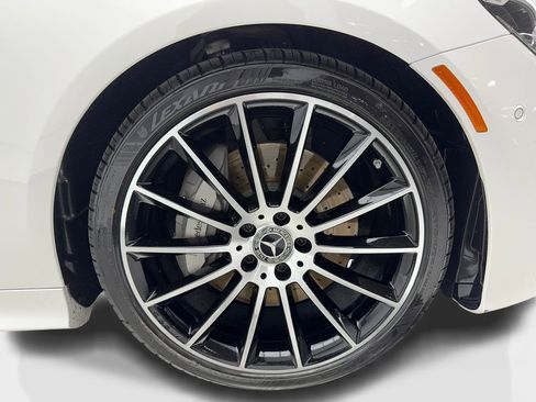 Used 2022 Mercedes-Benz E 450 Coupe image 38