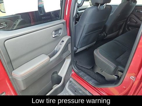 Used 2022 Nissan Frontier PRO-4X image 30