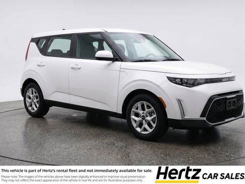 Used 2025 Kia Soul LX w/ LX Technology Package FWD image 1