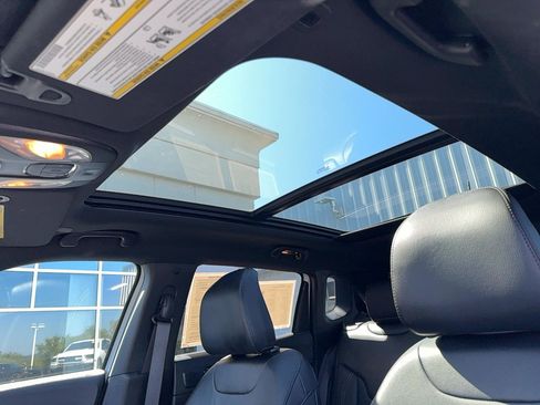 Certified 2023 Jeep Compass High Altitude image 12