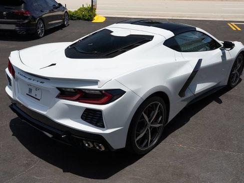 Used 2022 Chevrolet Corvette Stingray Coupe w/ Engine Appearance Package RWD image 15
