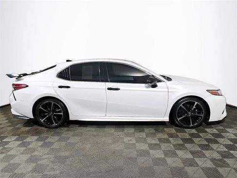 Used 2018 Toyota Camry XSE w/ Driver Assist Package image 9