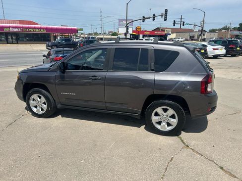 Used 2015 Jeep Compass Sport FWD image 6